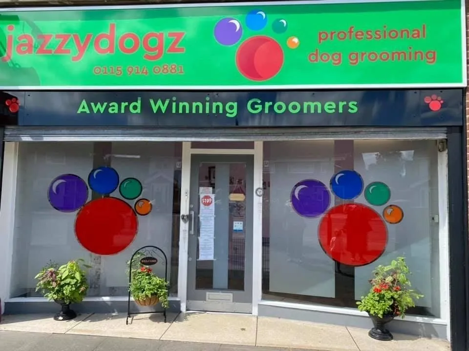 Sample grooming salon exterior